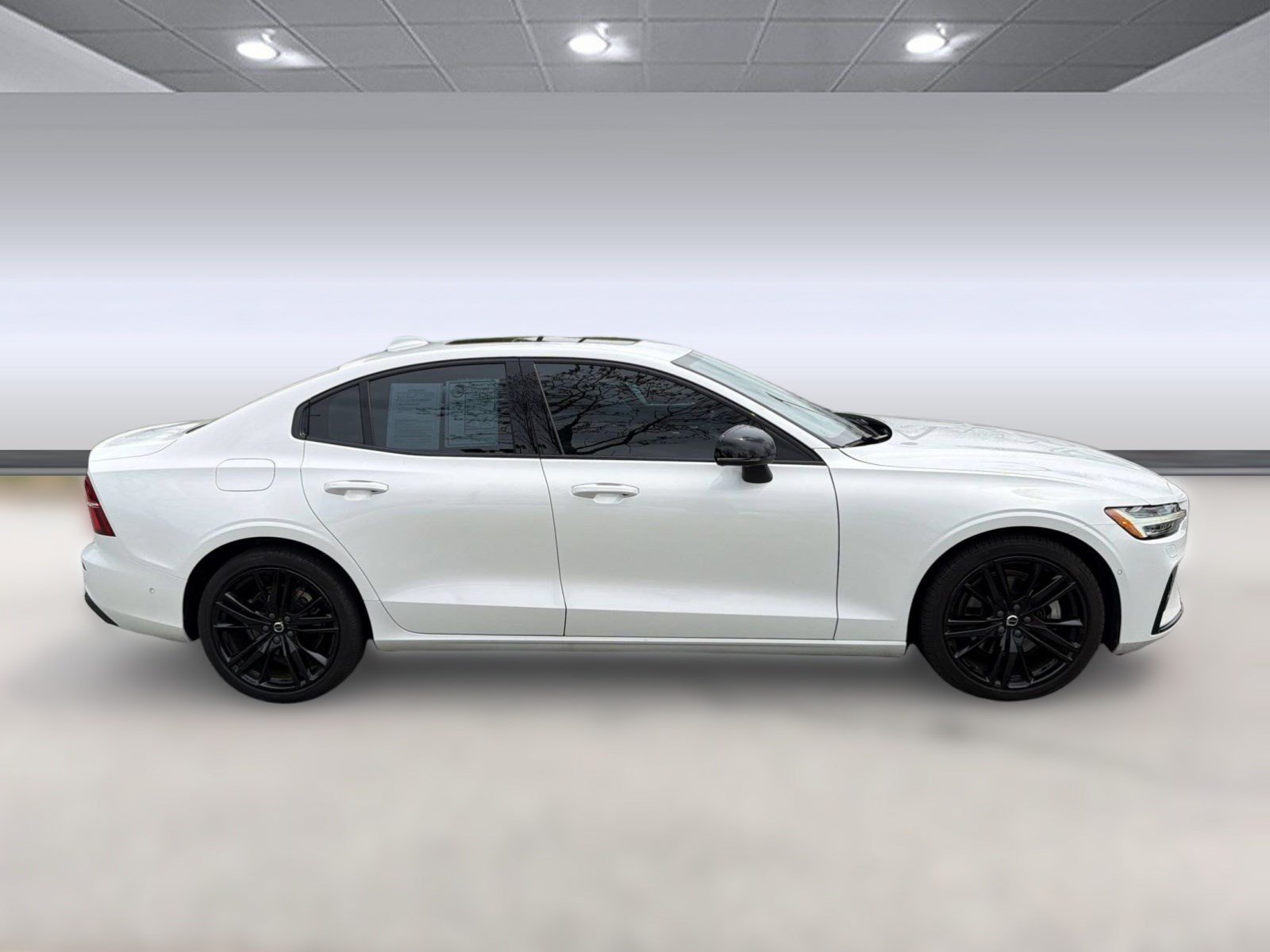 Certified 2024 Volvo S60 B5 Plus w/ Climate Package FWD image 8