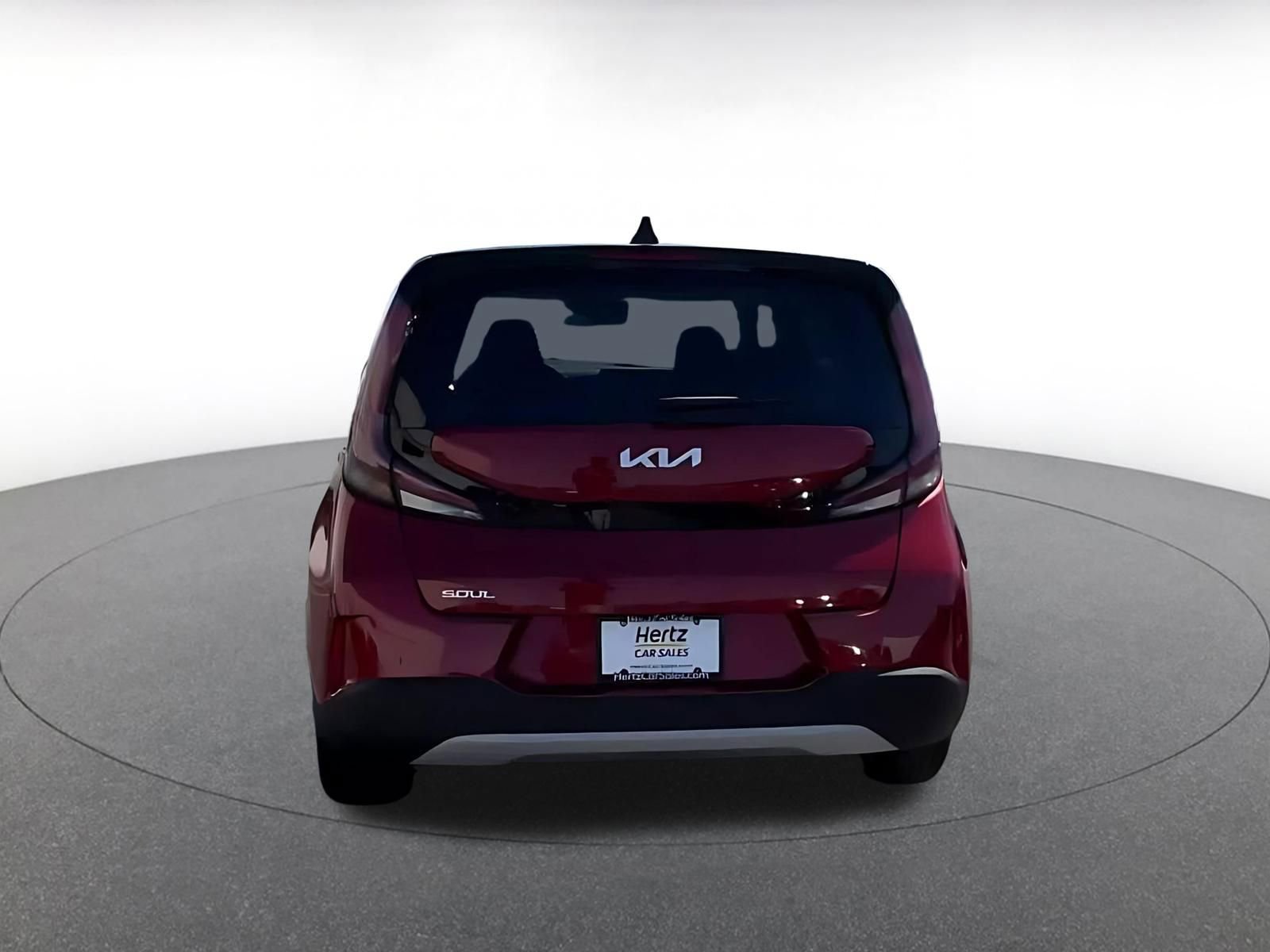 Used 2025 Kia Soul LX w/ LX Technology Package FWD image 12