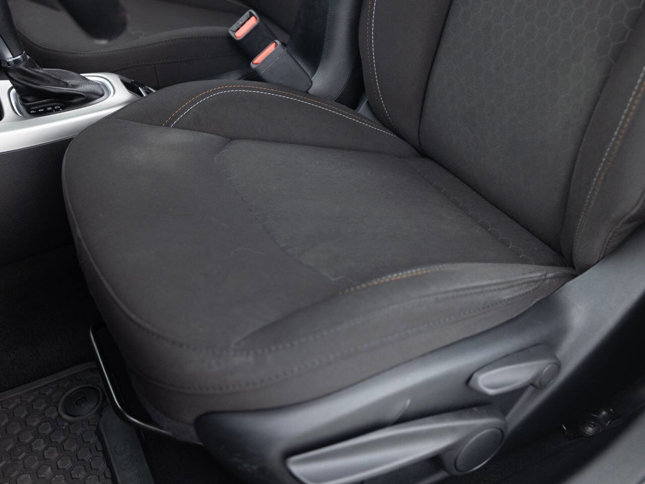 Used 2021 Jeep Compass Sport w/ Cold Weather Group AWD/4WD image 23