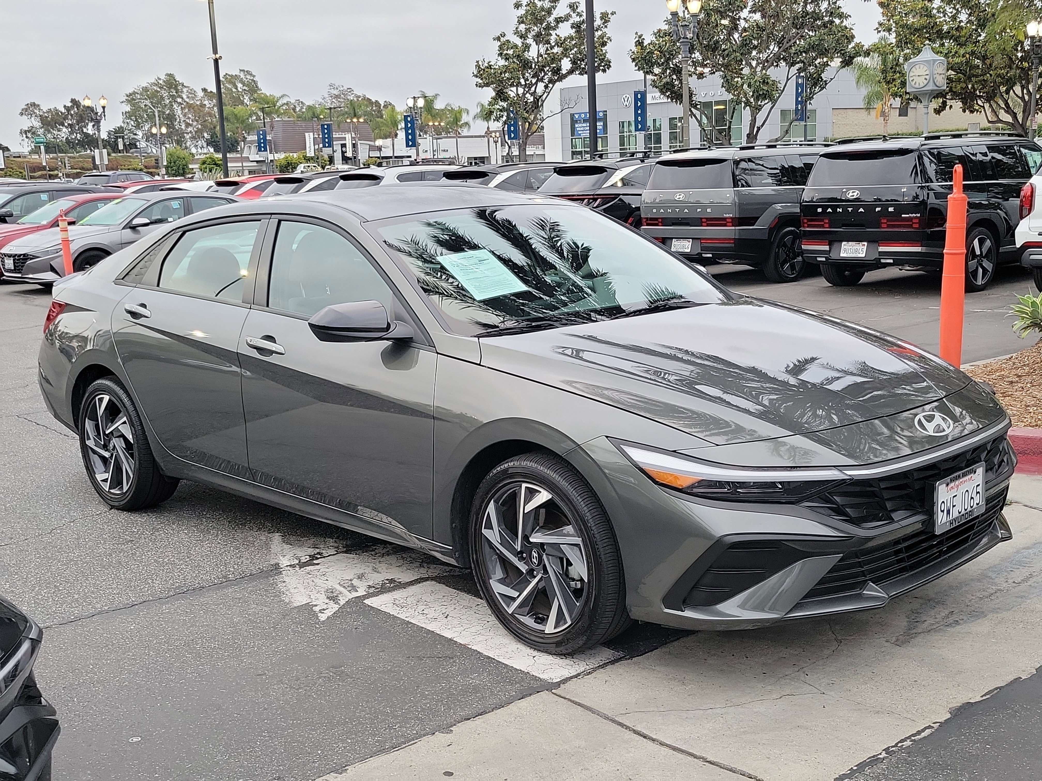 Certified 2025 Hyundai Elantra SEL FWD image 7