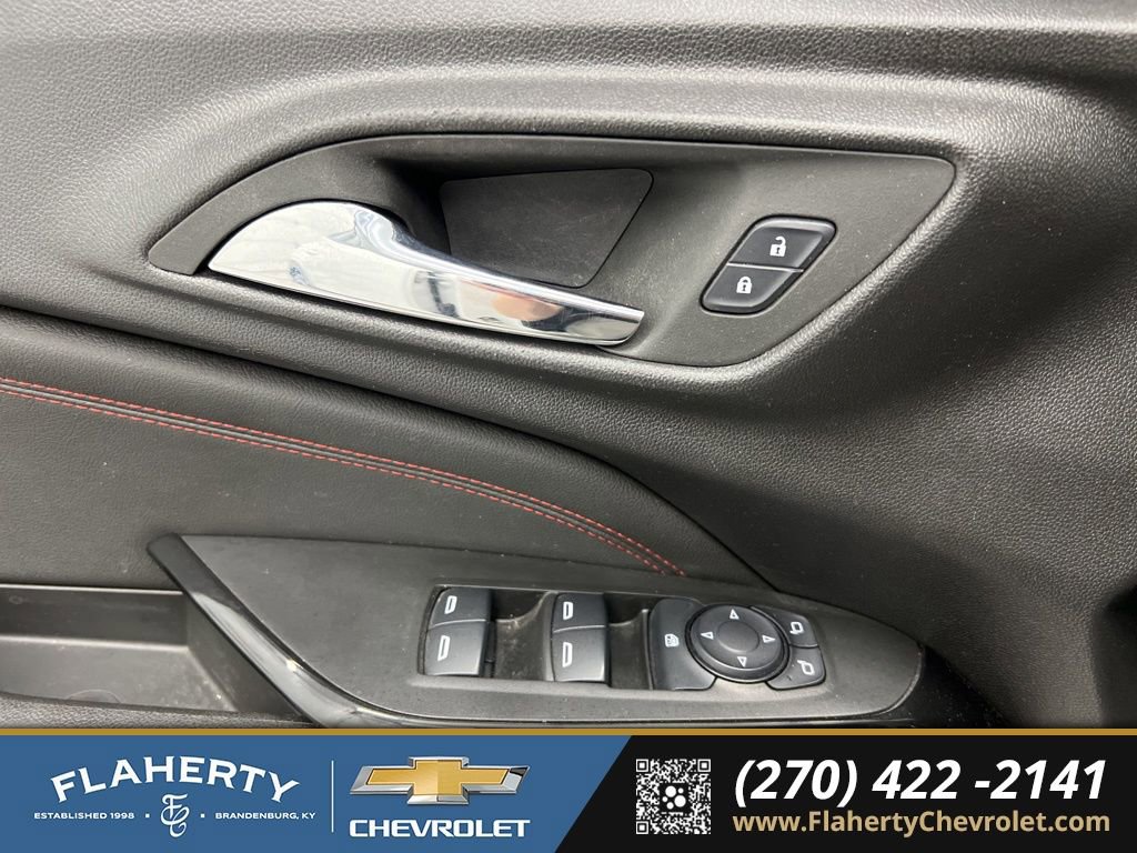 Used 2024 Chevrolet Trax RS image 21