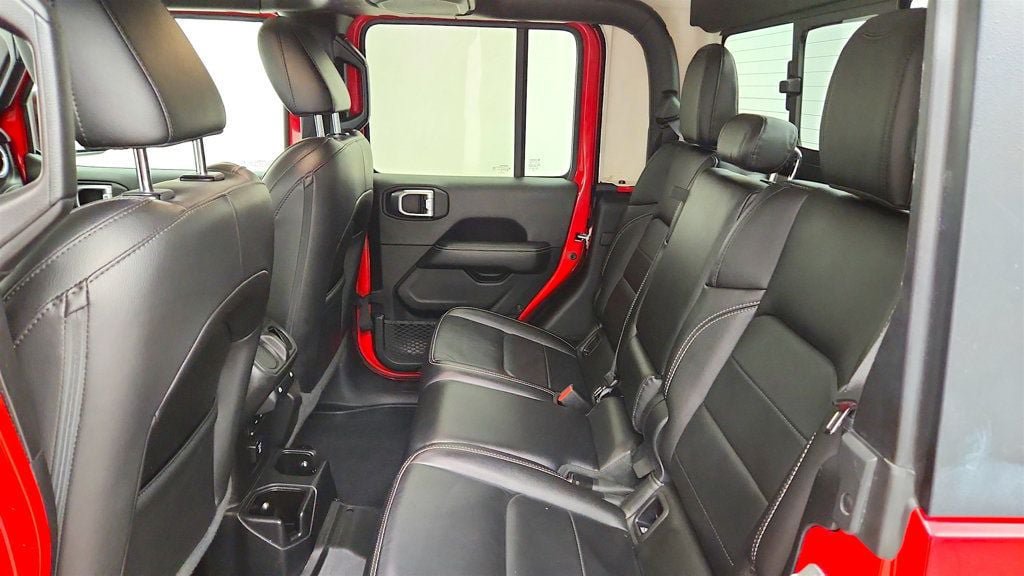 Used 2020 Jeep Gladiator Overland w/ Uconnect 4C Nav & Sound Group AWD/4WD image 22