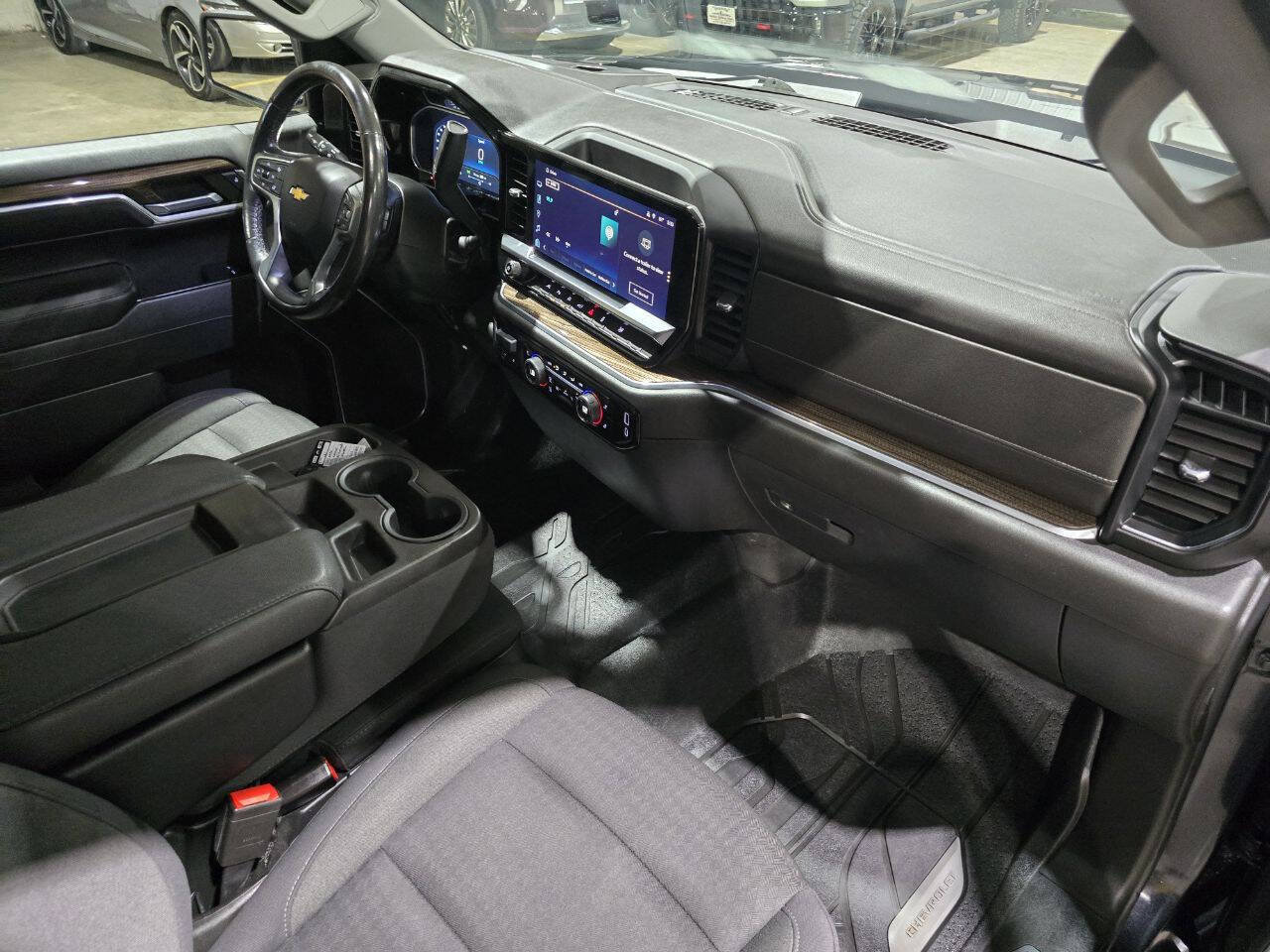 Used 2022 Chevrolet Silverado 1500 LT w/ Max Trailering Package AWD/4WD image 36