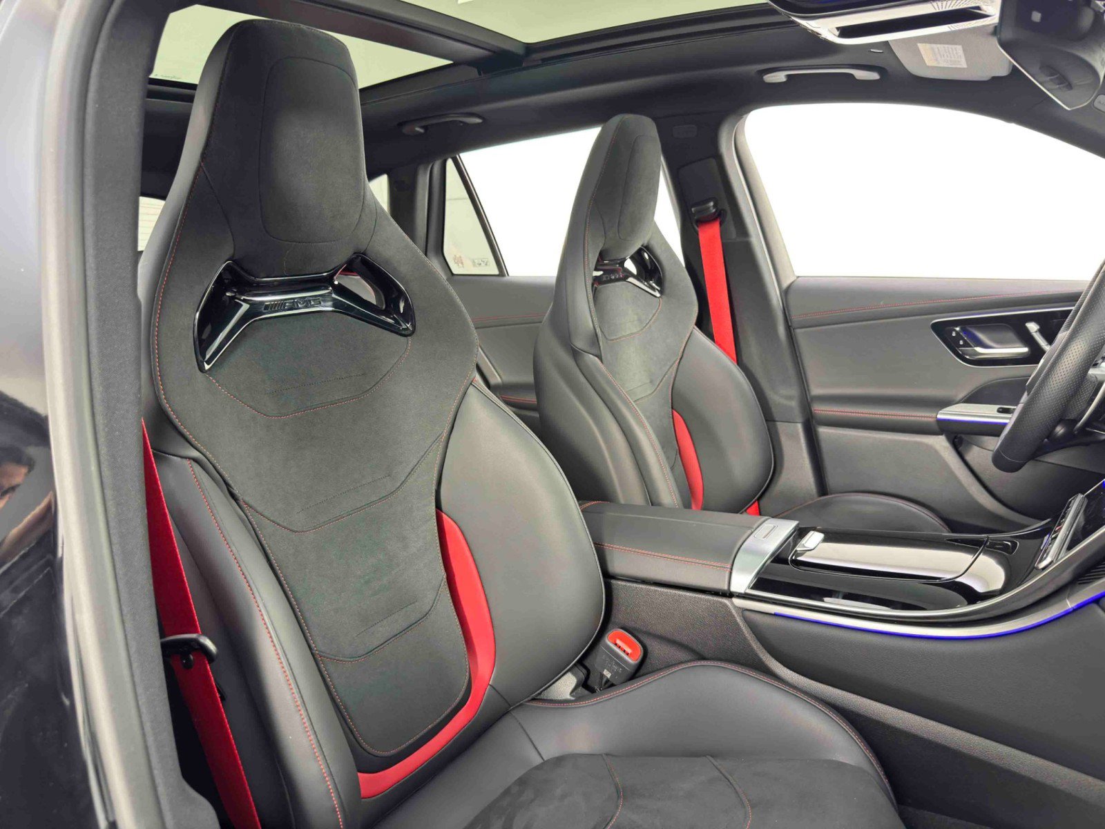 Used 2024 Mercedes-Benz GLC 43 AMG 4MATIC image 47