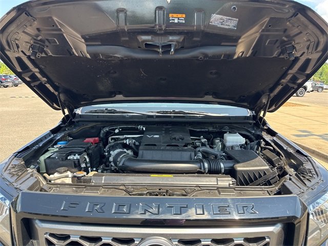 Used 2023 Nissan Frontier SV image 35