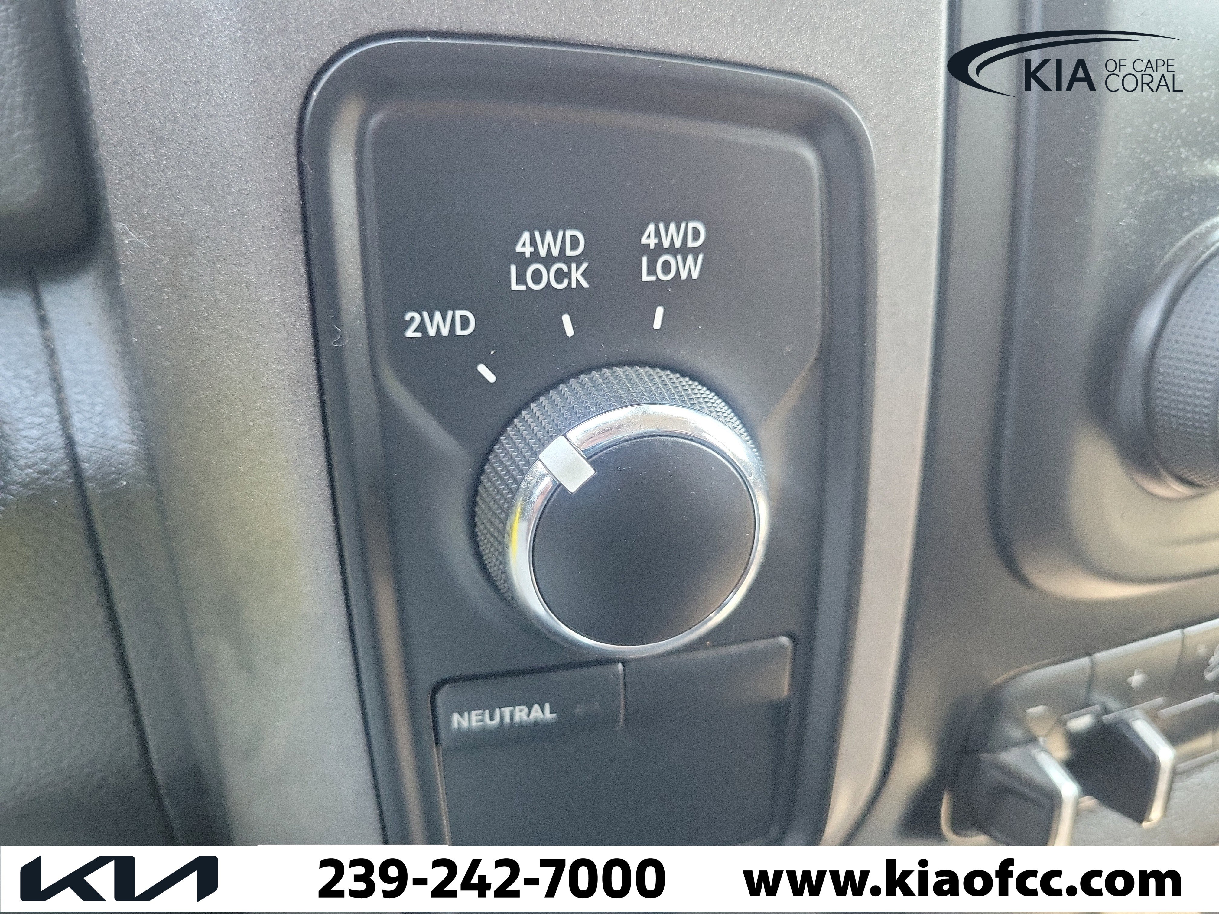 Used 2018 RAM 2500 Tradesman w/ Chrome Appearance Group AWD/4WD image 31