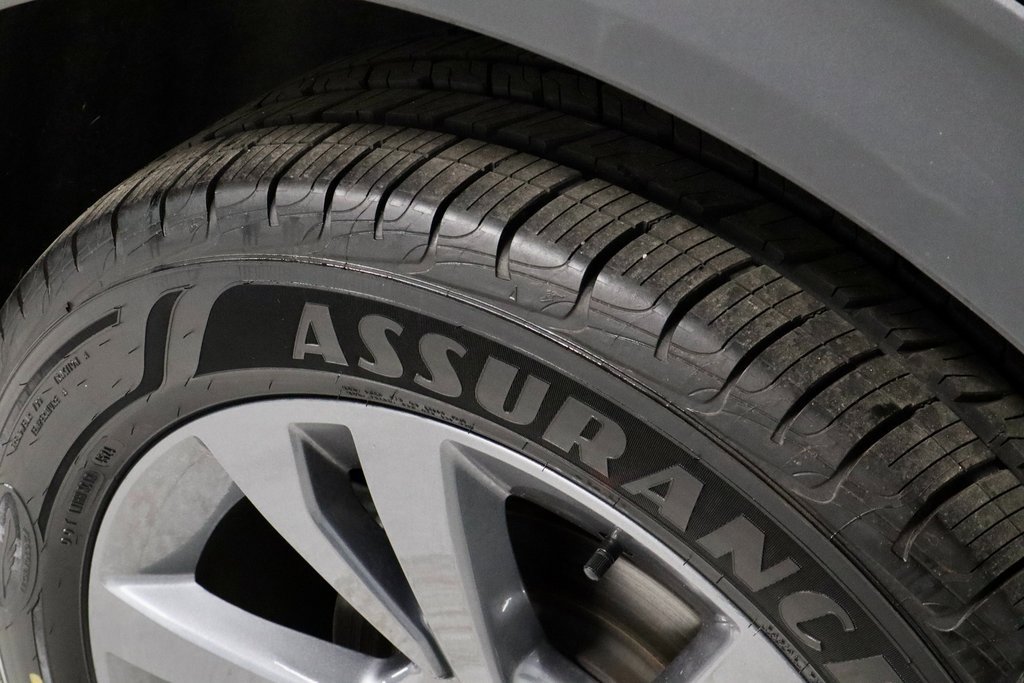 Certified 2023 Ford Explorer XLT w/ Equipment Group 202A image 23