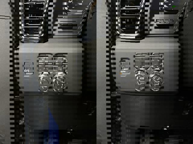 New 2026 GMC Sierra 2500 Denali Ultimate image 18