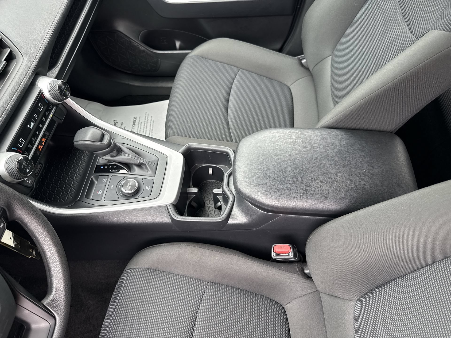 Certified 2025 Toyota RAV4 LE AWD/4WD image 22