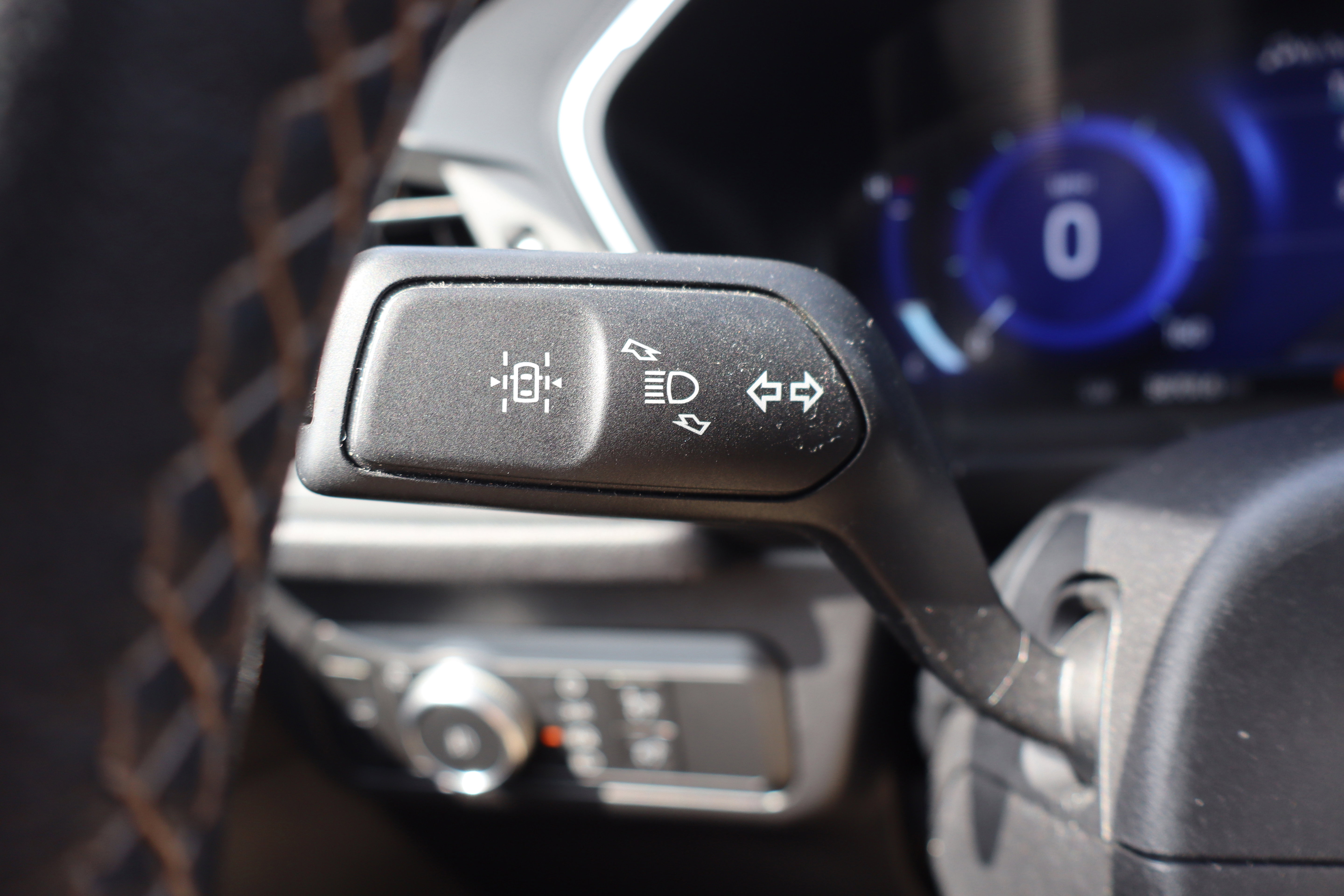 Used 2022 Ford Escape Titanium w/ Titanium Elite Package image 17