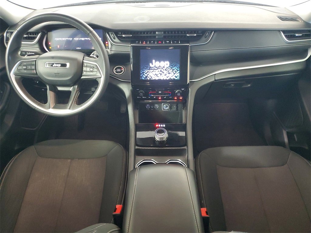 Used 2024 Jeep Grand Cherokee L Laredo image 14