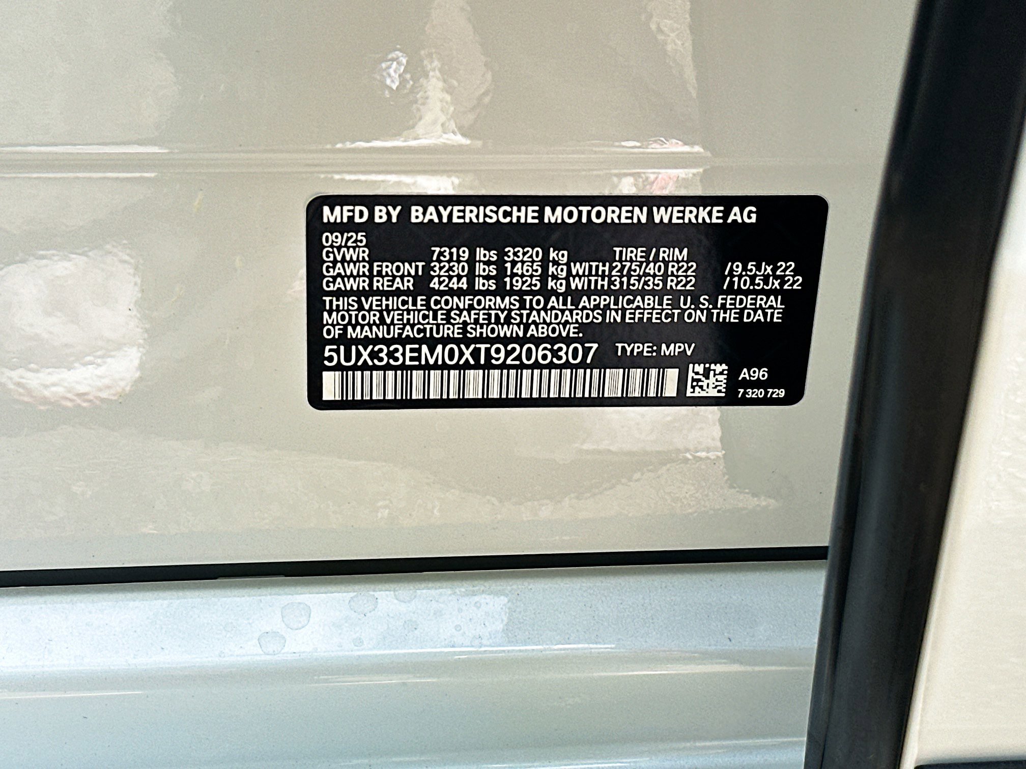 New 2026 BMW X7 M60i image 28