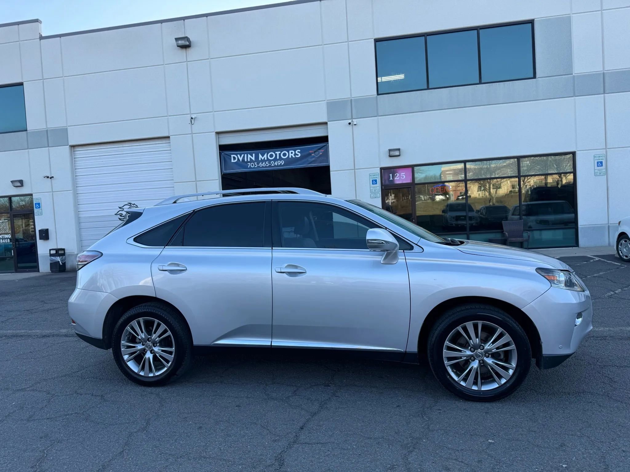 Used 2013 Lexus RX 350 FWD w/ Navigation Pkg image 3