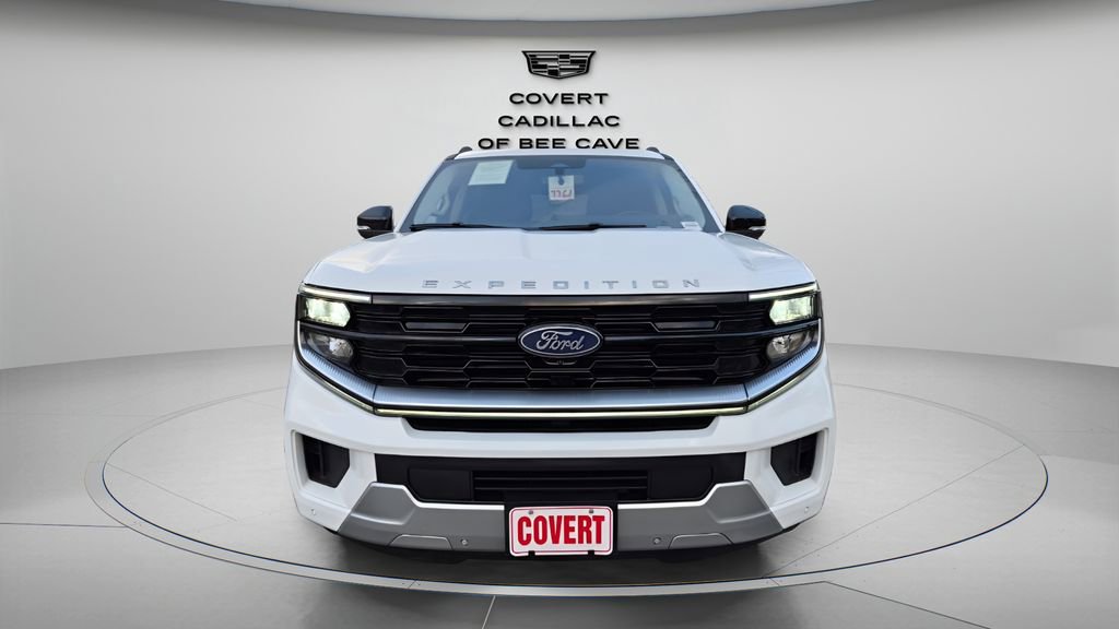 Used 2025 Ford Expedition Platinum image 2