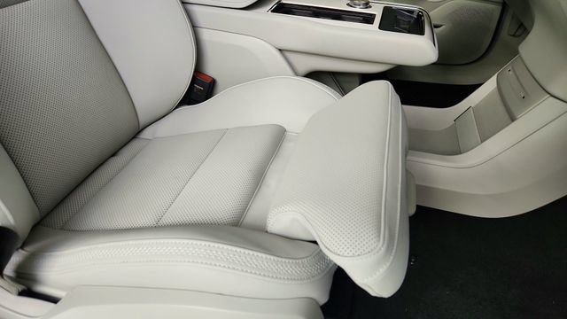 New 2026 Volvo EX90 Plus AWD/4WD image 36