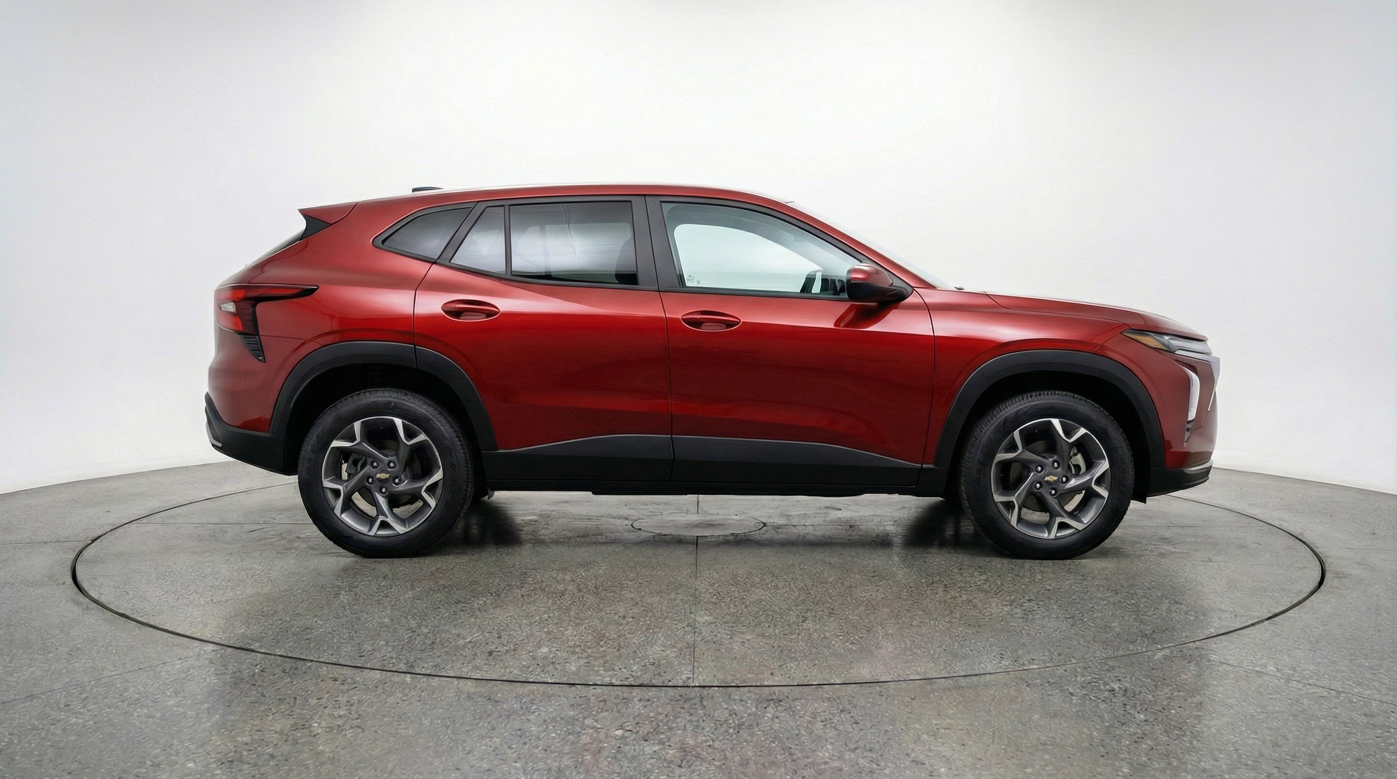 Used 2025 Chevrolet Trax LT w/ LT Convenience Package image 11