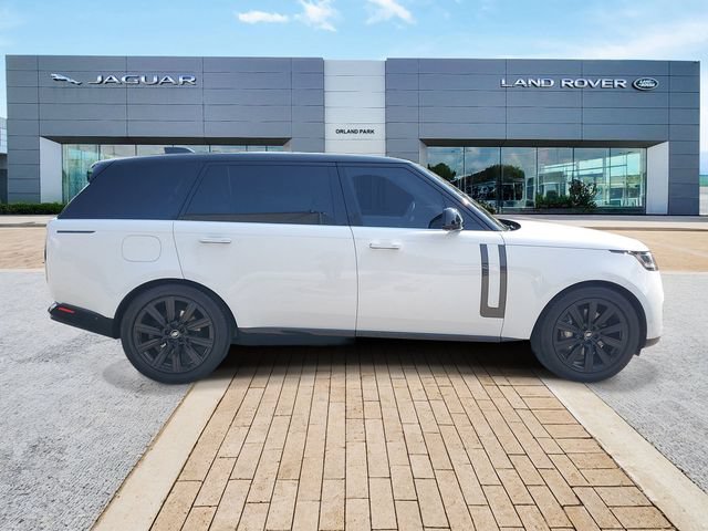 Certified 2023 Land Rover Range Rover Long Wheelbase SE AWD/4WD image 4