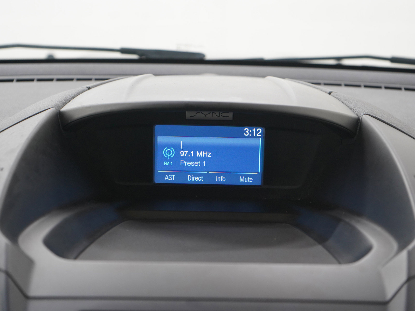 Used 2015 Ford Escape SE image 15