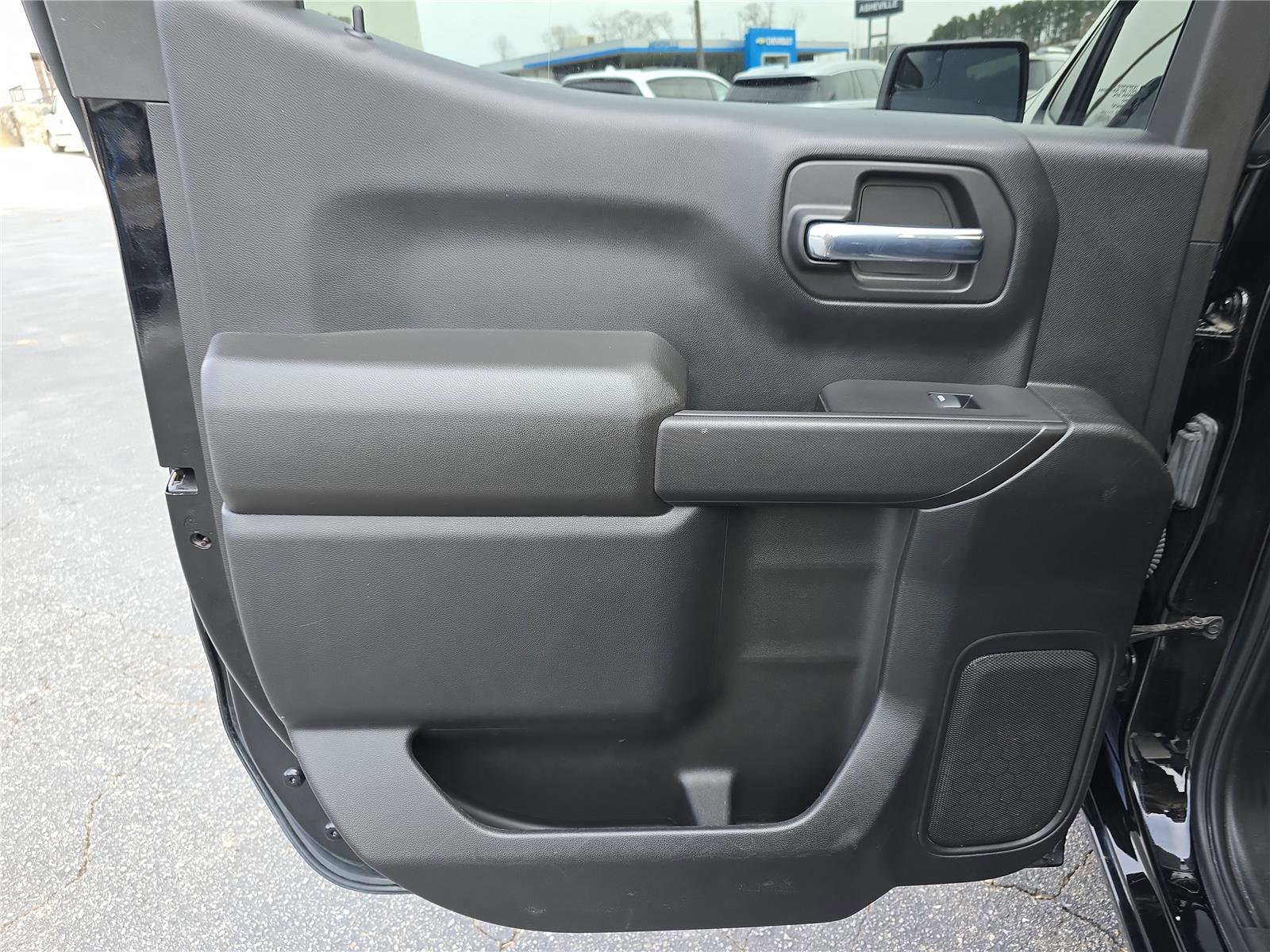 Used 2022 Chevrolet Silverado 1500 Custom image 13