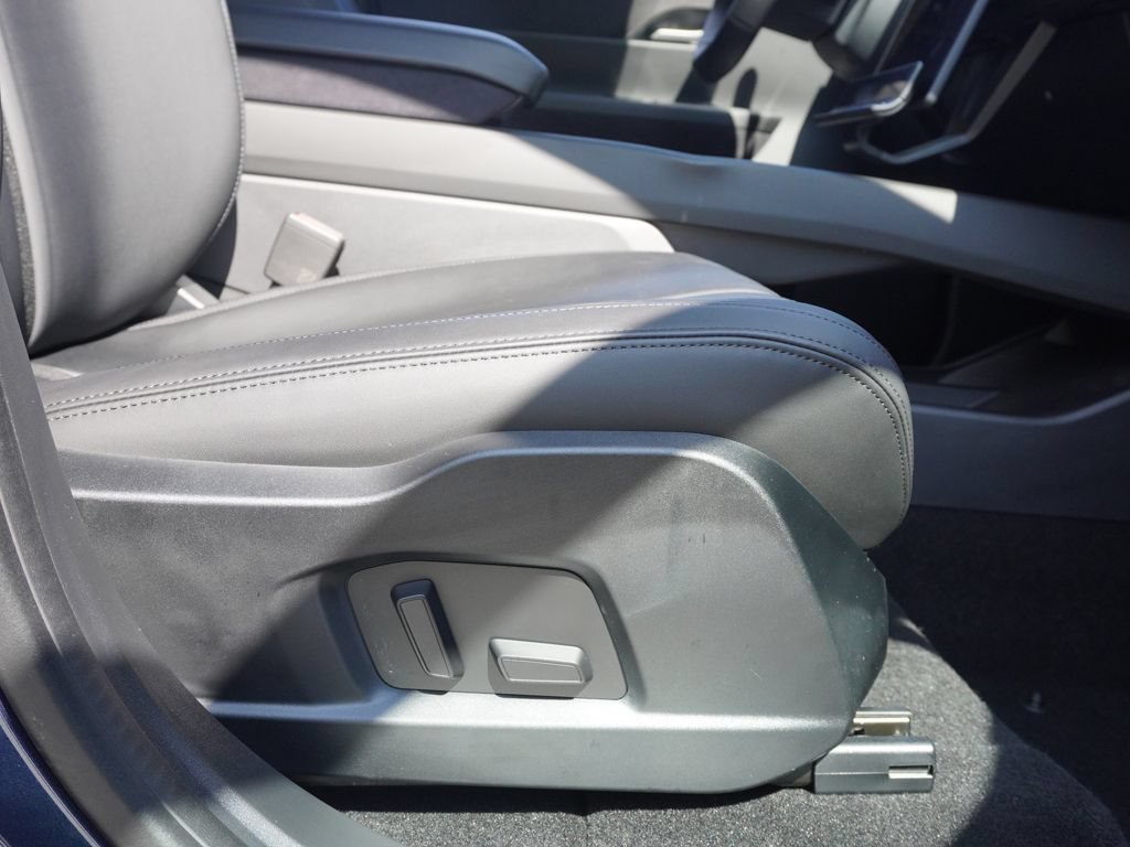 Used 2023 Fisker Ocean One AWD/4WD image 30