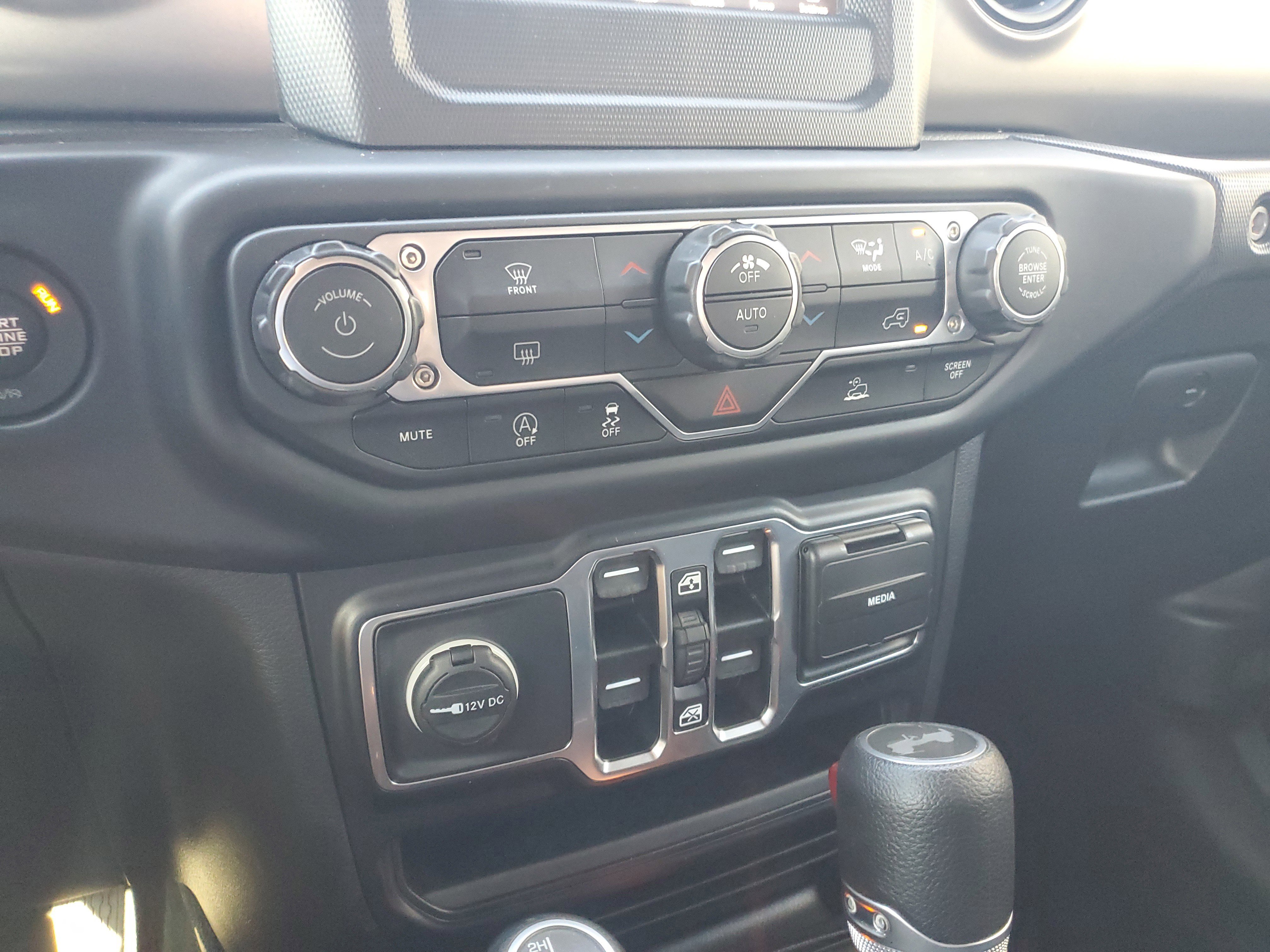 Used 2022 Jeep Wrangler Unlimited Sport image 20