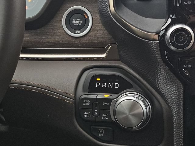 New 2026 RAM 1500 Limited AWD/4WD image 17