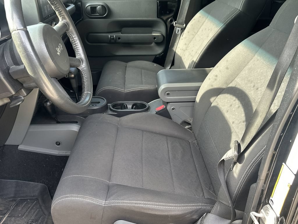 Used 2010 Jeep Wrangler Unlimited Sport AWD/4WD image 9