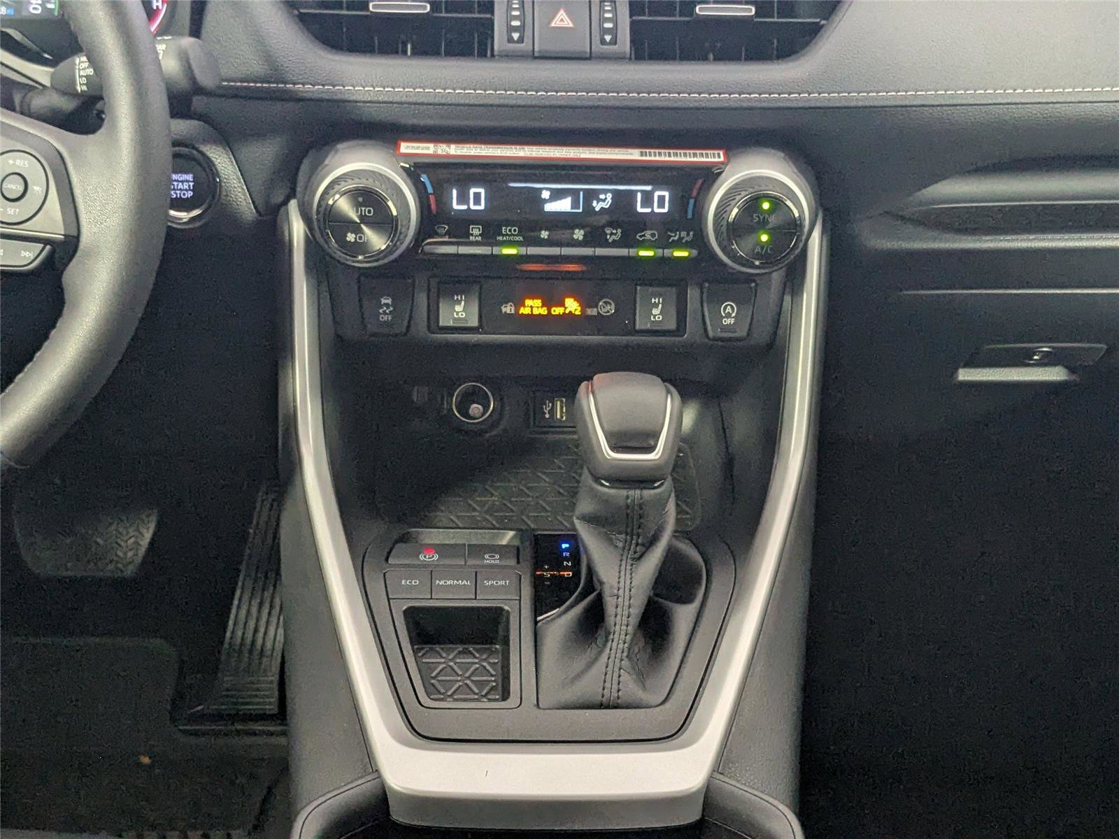 New 2025 Toyota RAV4 XLE Premium image 31