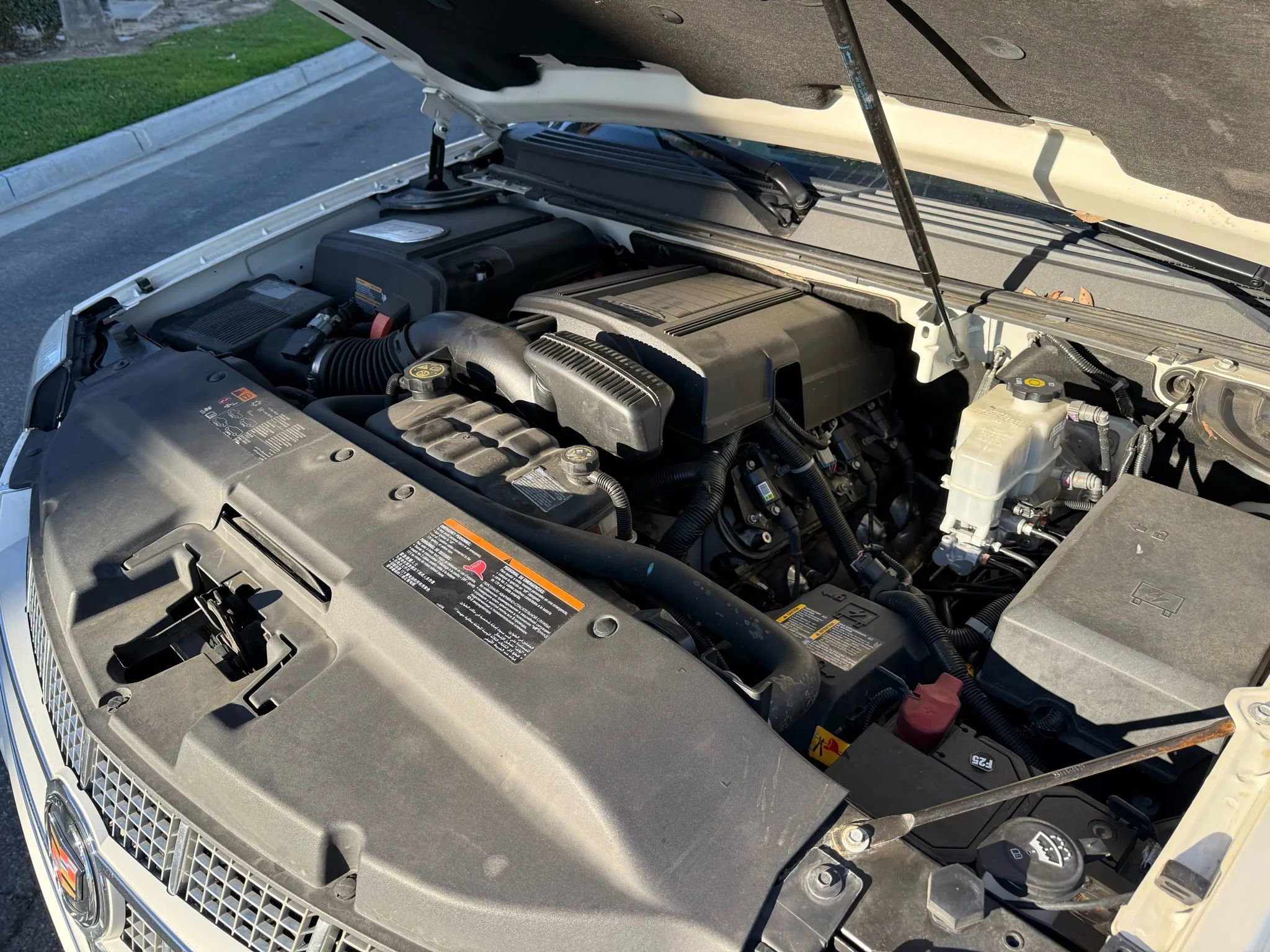 Used 2013 Cadillac Escalade Platinum image 31