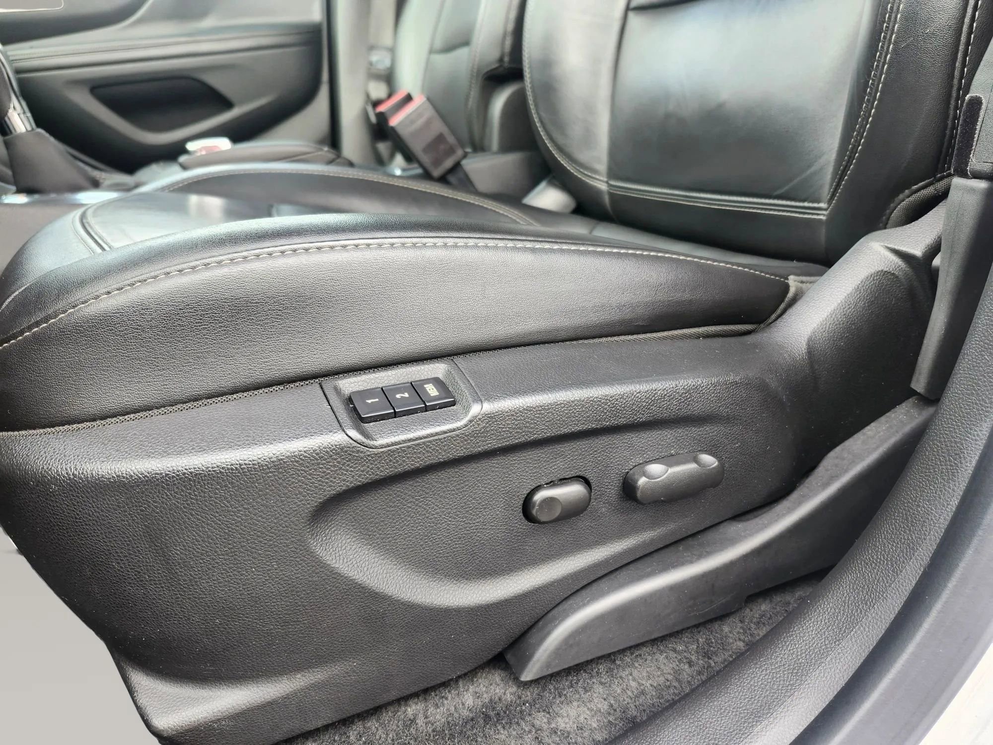 Used 2014 Buick Encore Leather image 14