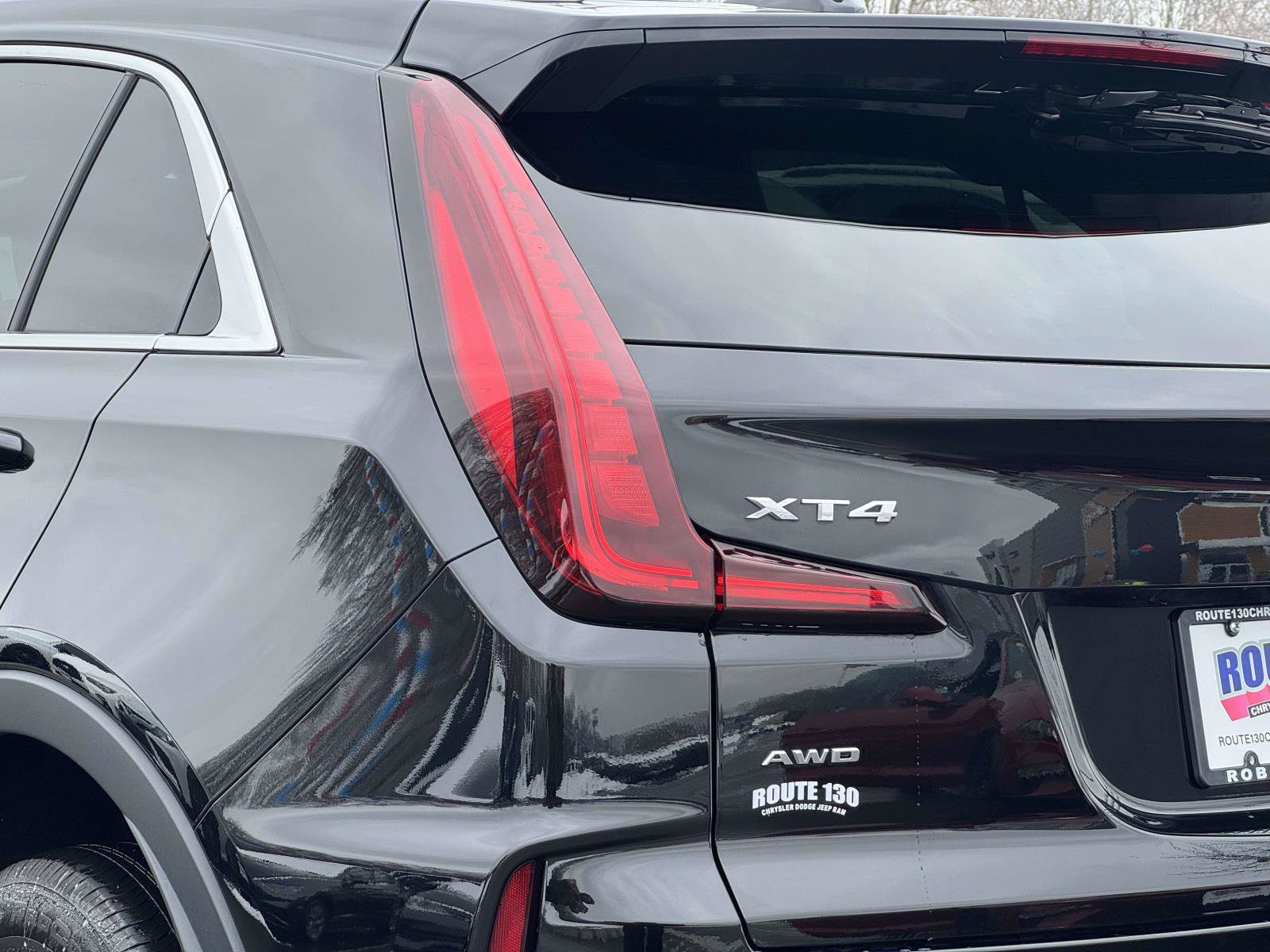 Used 2025 Cadillac XT4 Premium Luxury AWD/4WD image 7