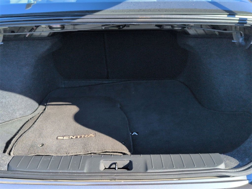 Used 2021 Nissan Sentra SV image 17