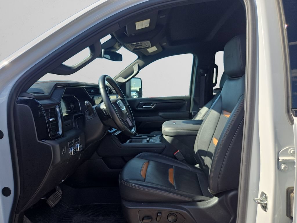 Used 2025 GMC Sierra 2500 AT4 AWD/4WD image 10