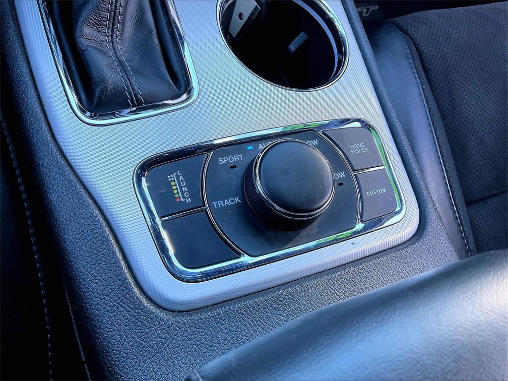 Used 2020 Jeep Grand Cherokee SRT image 34