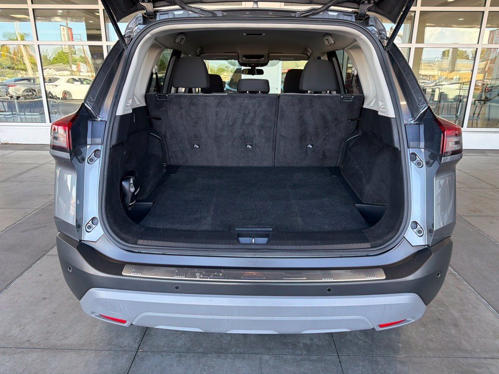 Used 2023 Nissan Rogue SV FWD image 15
