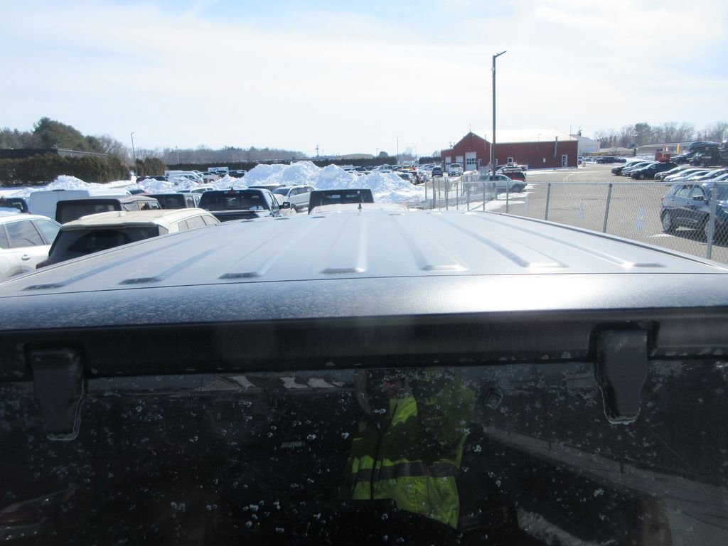 Used 2024 Jeep Wrangler Unlimited image 8