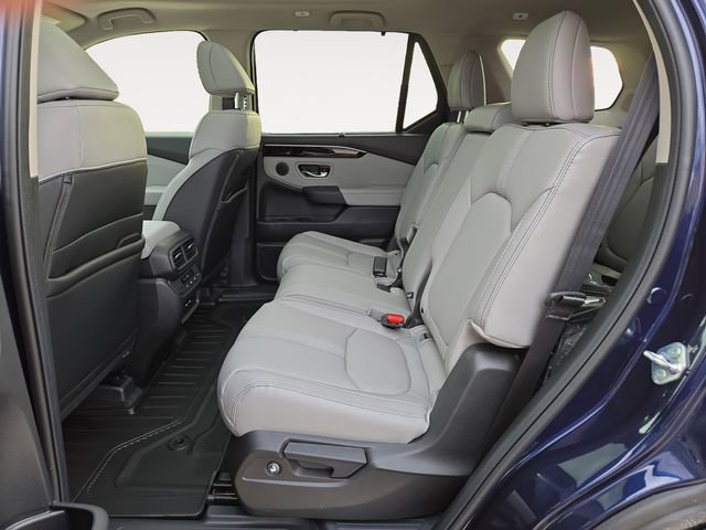 New 2025 Honda Pilot Touring image 14
