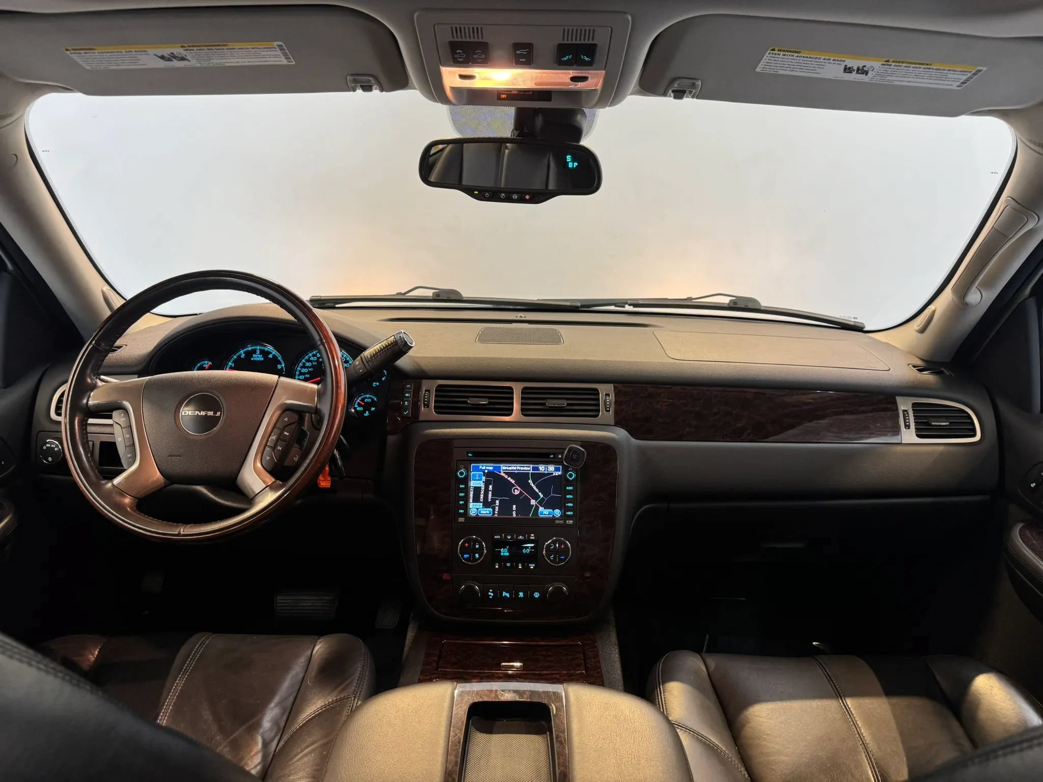 Used 2008 GMC Yukon Denali AWD/4WD image 11