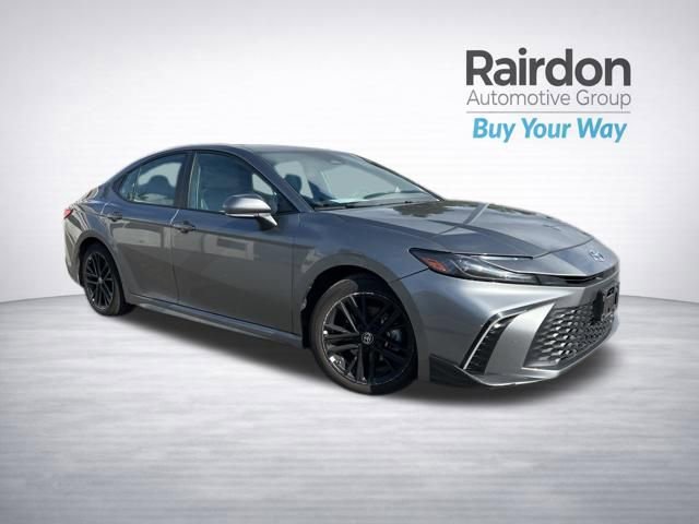 Used 2025 Toyota Camry SE w/ Multimedia Upgrade Package FWD image 1