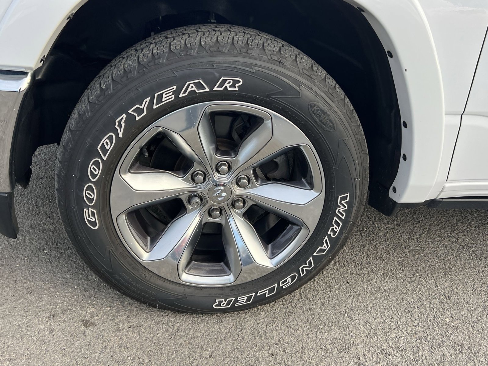 Used 2020 RAM 1500 Limited image 12