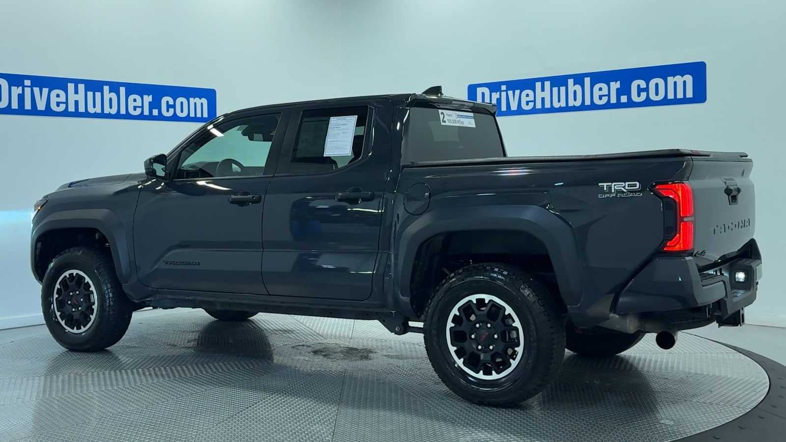 Used 2025 Toyota Tacoma TRD Off-Road AWD/4WD image 5