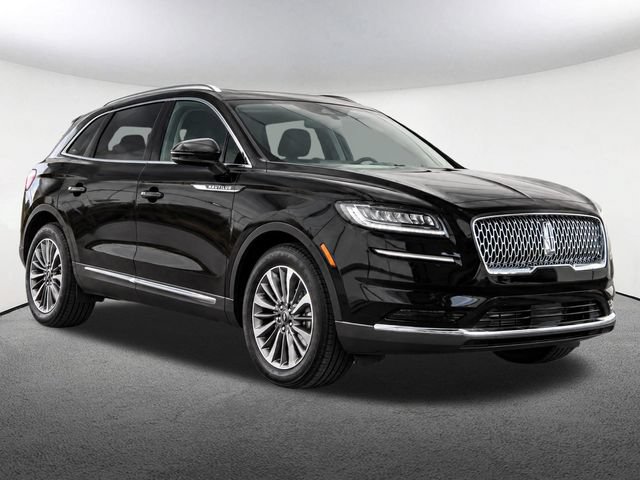 Used 2023 Lincoln Nautilus Reserve w/ Class II Trailer Tow Package AWD/4WD image 2