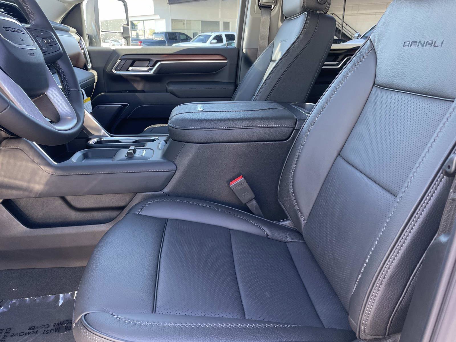 New 2026 GMC Sierra 3500 Denali w/ Denali Reserve Package image 24