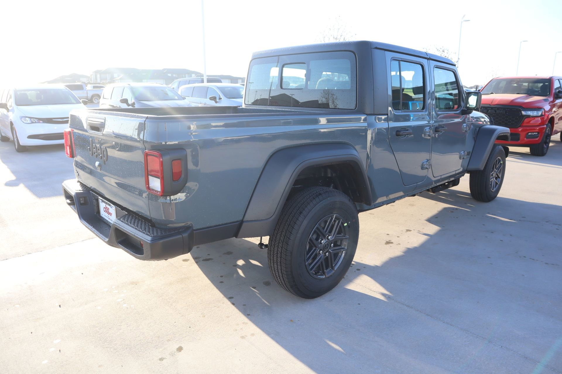 New 2026 Jeep Gladiator Sport AWD/4WD image 19