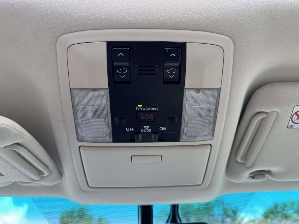 Used 2019 Lexus GX 460 Premium w/ Premium Package AWD/4WD image 30
