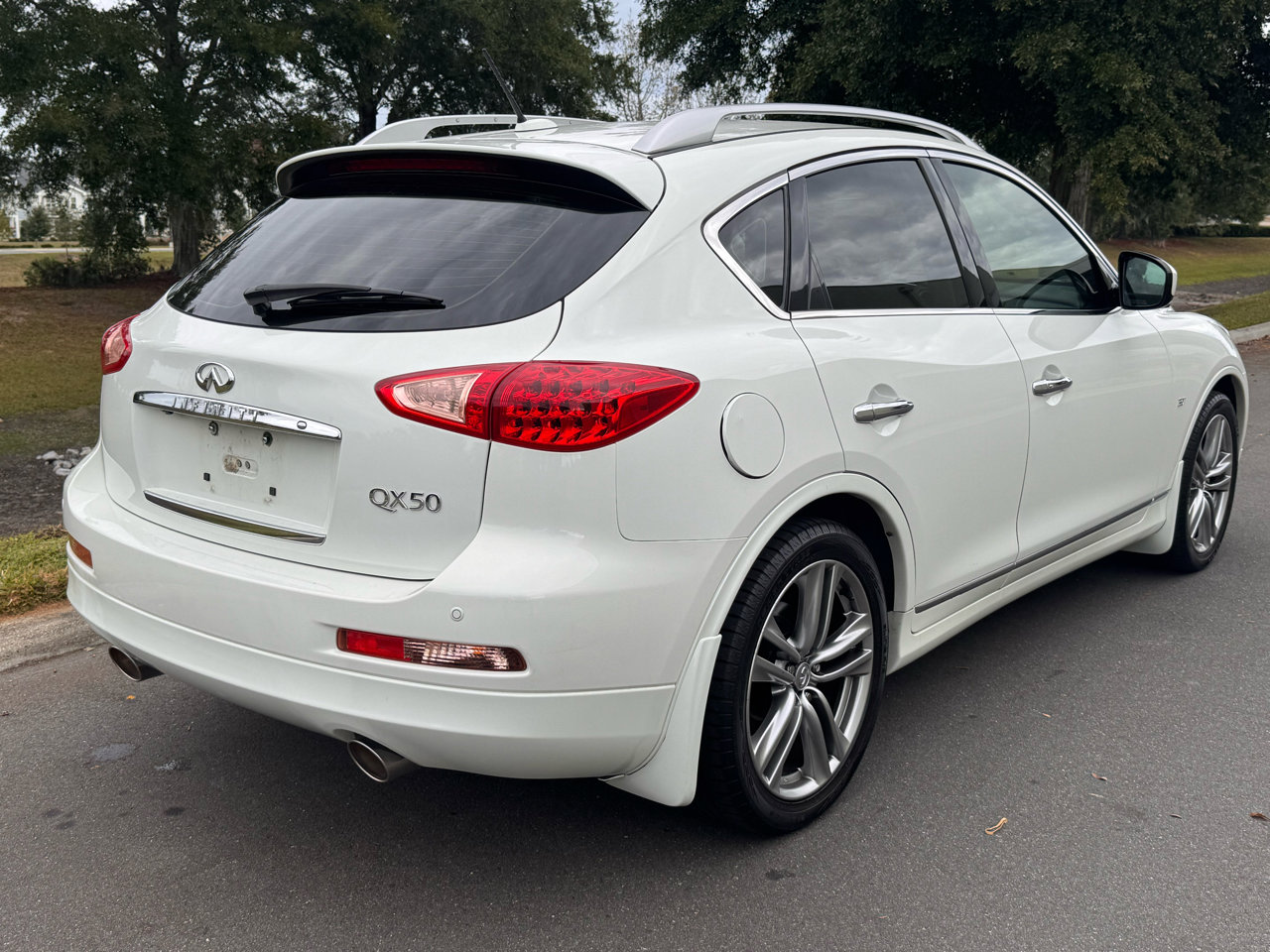 Used 2015 INFINITI QX50 AWD image 35
