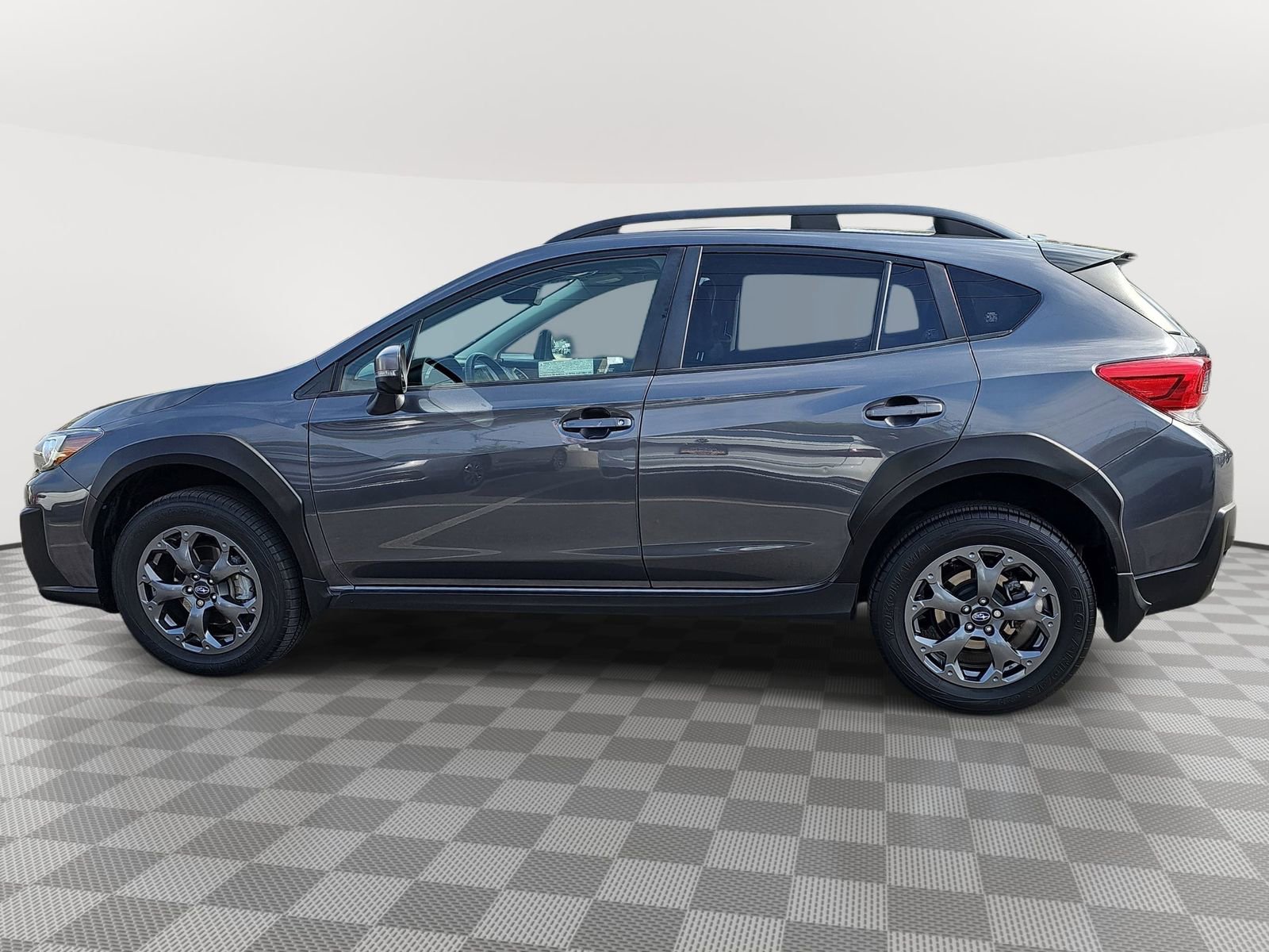 Used 2022 Subaru Crosstrek 2.5i Sport w/ Moonroof Package image 8
