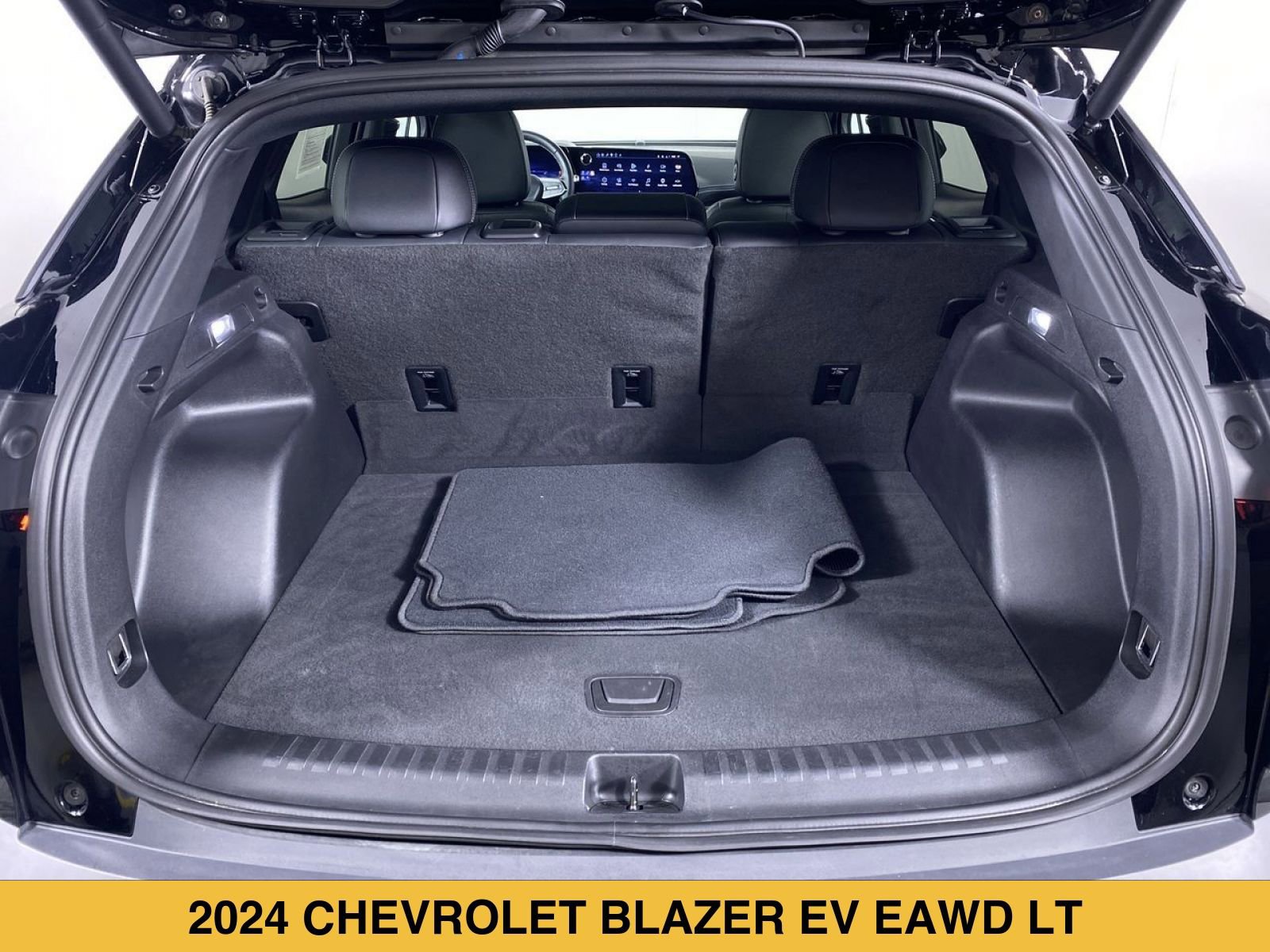 Certified 2024 Chevrolet Blazer EV LT AWD/4WD image 14