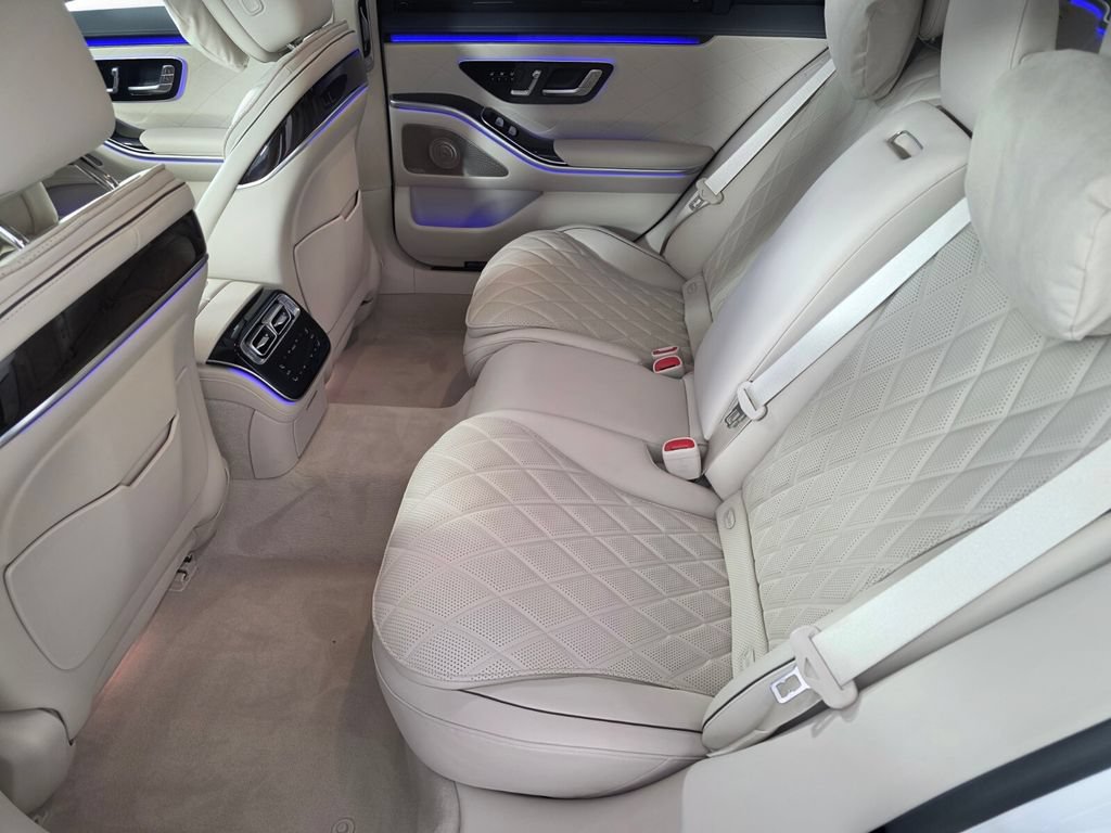 Certified 2025 Mercedes-Benz S 580 4MATIC Sedan image 14