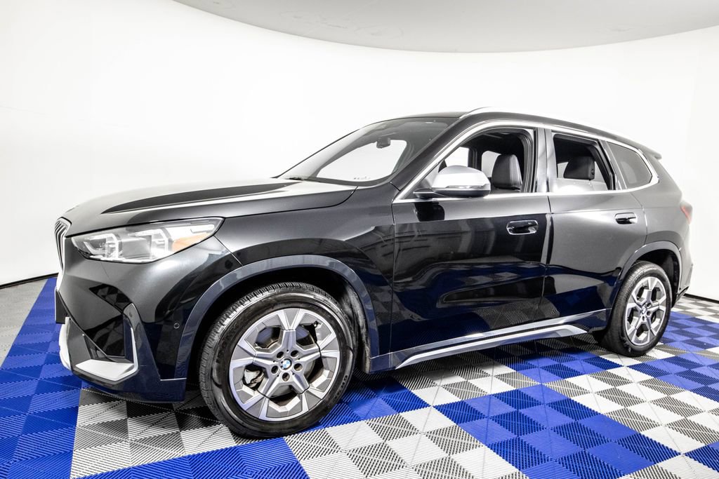 Used 2024 BMW X1 xDrive28i AWD/4WD image 1